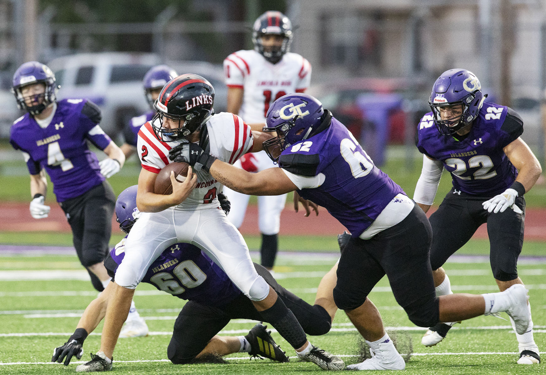 090619_gishfootball_zlm03.JPG